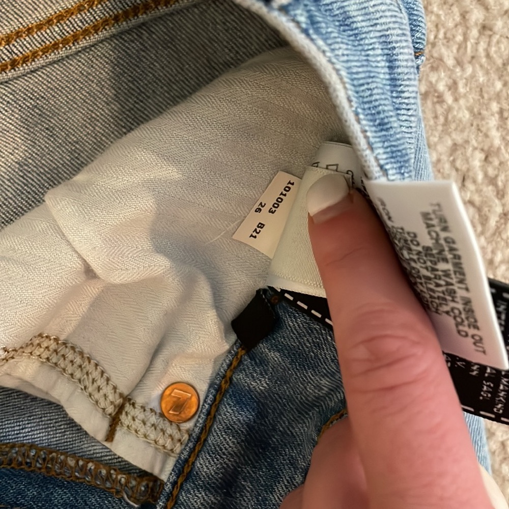 Jeans - Picture 3 of 4